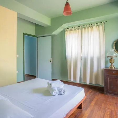 Out Of The Blue Apartment